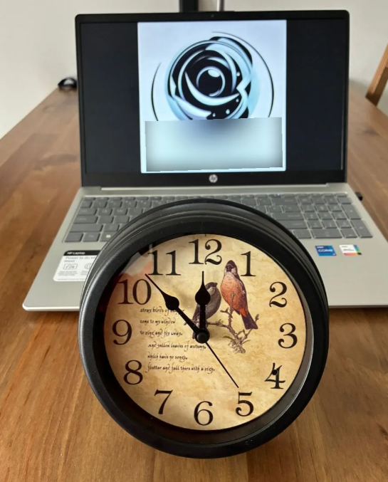 Cámara Espía Reloj De Escritorio Wifi, 4k. - Negro